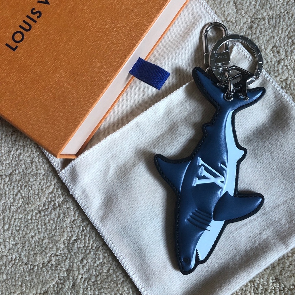 Louis Vuitton AQUATICS BAG CHARM AND KEY HOLDER
